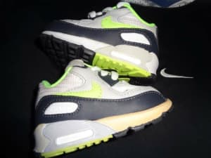 NIKE AIR MAX 90S INFANT SNEAKERS US 3C IN GREAT CONDITION