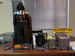Darth Vader Collection - 5 Different Items All Pristine Condition 