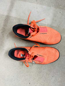 Nike Phanton orange kids size 3US