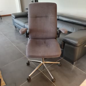 OFFICE CHAIR - Grey