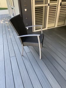 8 x outdoor dining chairs