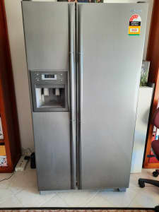 Samsung SRS615DP Fridge Freezer 615L