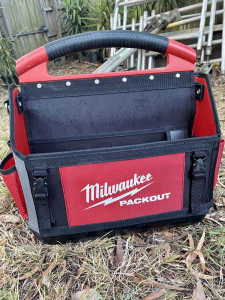 Milwaukee Packout 380mm (15”) Jobsite Storage Tote (MPN: ****8315)