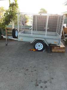 7x4 lic caged trailer