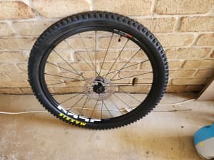 Mountain bike wheel and tyres 