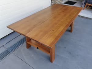 BRAND NEW 2m tasmanian oak dining table