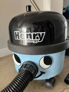 Henry Allergy Vacuum Cleaner incl accessories