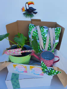 Gift box, Happy Gardener- We post to you!