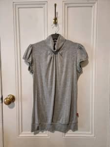 Review Size 14 Grey Colour Cotton T- shirt