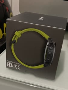 Gramin fēnix® 5 Slate Gray with Amp Yellow and stainless steel band