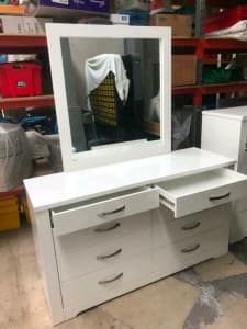 Dresser with mirror Gloss white