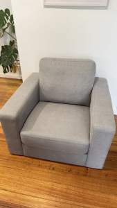 Single arm chair