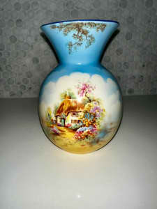 Vintage Falcon Ware Vase Made In ENGLAND 1930s