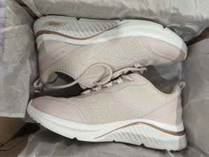 Skechers arch fit size 8