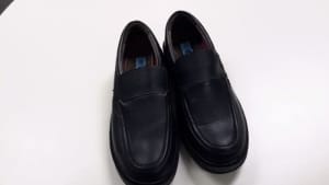 men leather walker shoe size 8(hush puppies, clarkes, slaters)