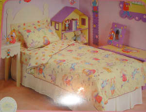 BNIP Off The Wall Girls Single Quilt Cover Set