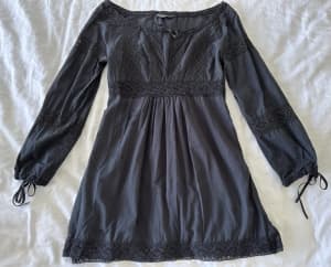 Bettina Liano Sz 8 Black Short Mini Longsleeve Dress