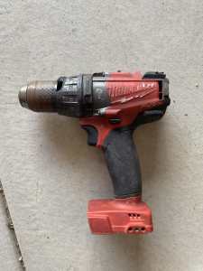 Milwaukee M18 hammer drill