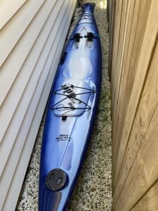 2 fibreglass kayaks, used