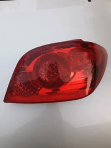 Peugeot 307 right rear tail light, new and genuine