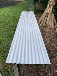 Corrugated metal roof sheets plus screws