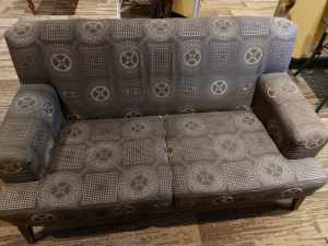 Used couch,2 seater,free