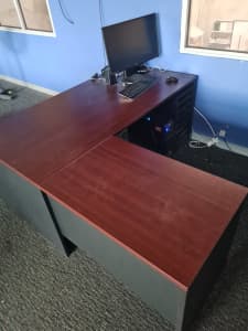 Office desk good condition must go by wednesday
