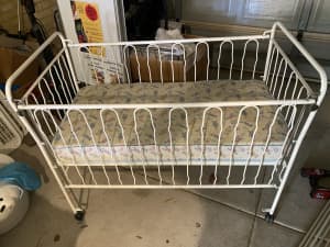 Metal framed baby cott (with matress)