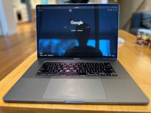 MacBook Pro 2019 Touch Bar 16 i9 16GB RAM 1TB Space Grey Laptop