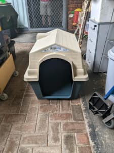 Medium size dog kennel 