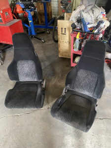 Sport seats came out mazda RX7