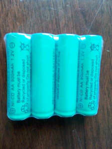 4 x 900mAh AA Rechargeable Battery NI-CD 1.2V Recharge Batteries