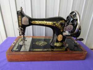 Singer 28k Hand Crank Sewing Machine 1924 Working Antique