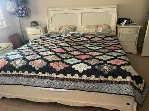 Excelent King Size Bed & Head board