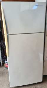 Westinghouse 420L fridge, very good condition
