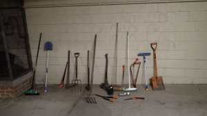 Bulk lot of garden tools 