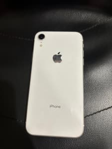 4 year old white Iphone XR