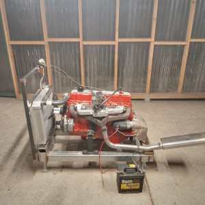 Holden Red 202 Engine.Alot included!! Sounds nice and clean!!
Looks go