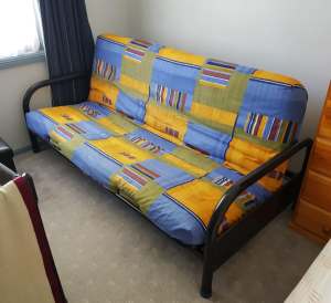 Futon bed/lounge