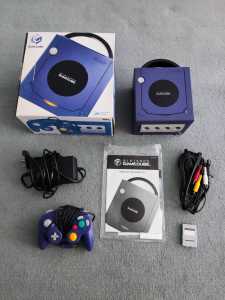 Nintendo GameCube (Indigo) PAL with 2 Controllers and Memory Card