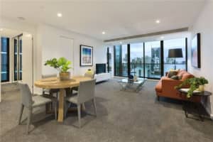 High Rise Master King Bedroom in MELBOURNE ONE for rent