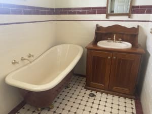Federation Claw Foot Bath, Vanity & Mirror
