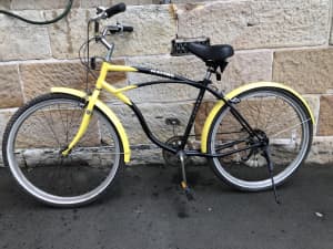 Infinity Malibu Beach Cruiser bicycle in great condition