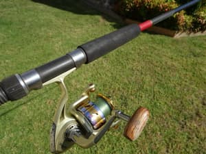 REX HUNT ULTRA SPIN ROD WITH 10B/BEARING REEL