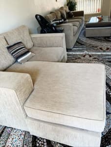 Quality sofa/ couche for sale