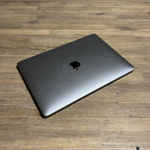 MacBook Pro M1 immaculate condition