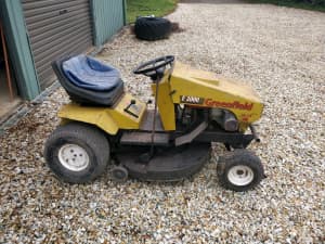 Greenfield E2000 ride on lawnmower FOR PARTS