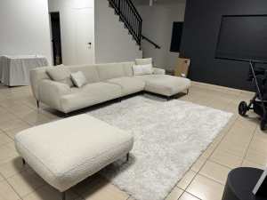 5 seater lounge including ottoman