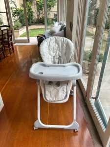 High chair- fully adjustable for baby to toddler/child