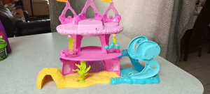 Retro My Little Pony Mermaid Castle